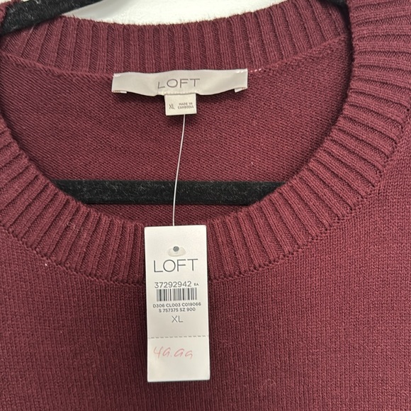 LOFT - Crewneck Women's Burgundy Sweater - Picture 2 of 5